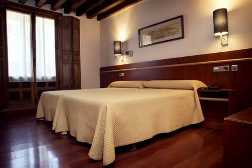 Hotel Santa Isabel, Room