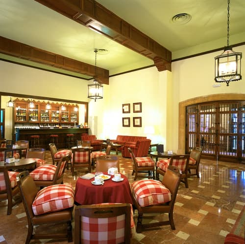 Parador de Tordesillas, Dining