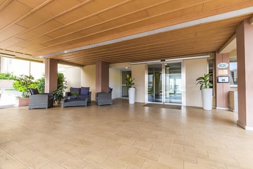 Hotel Residence Ulivi e Palme, Interior entrance