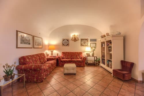 Hotel Corona, Lobby sitting area