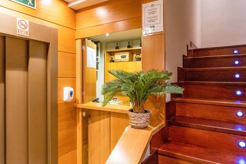 Windsor Puerta del Sol, Reception