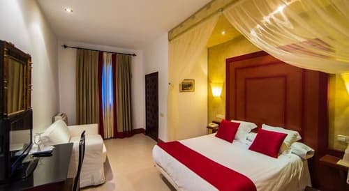 Hacienda Del Cardenal, Room