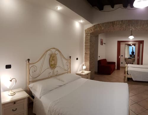 Sardinia Domus, Room