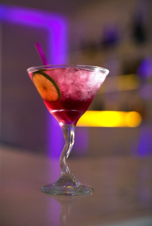 La Stella Suites, Poolside bar