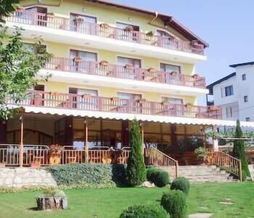 Margarita, Primary image