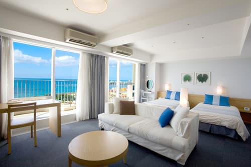 The Beach Tower Okinawa, Room