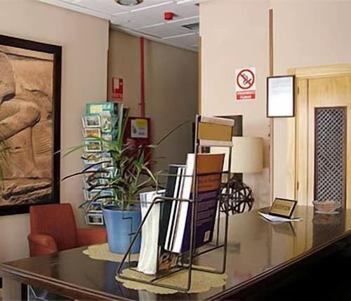 Hotel Molino, Reception