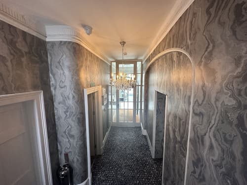 Bloomsbury Palace Hotel, Interior entrance