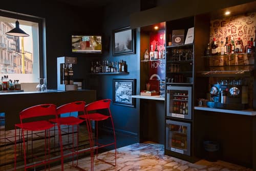 Hotel Continental, Snack bar