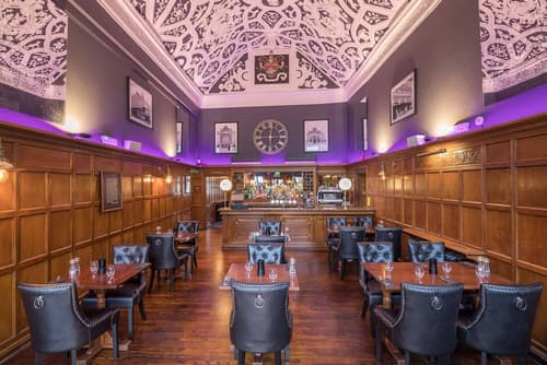 The Royal & Fortescue, Restaurant