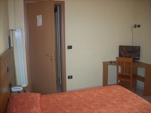 Hotel Casanova, Room