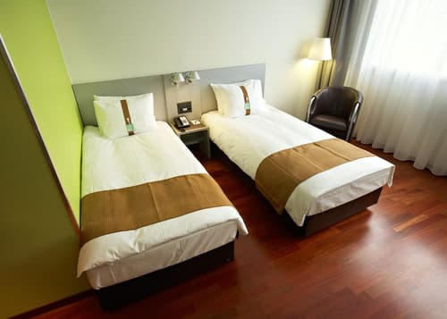 Holiday Inn Zurich - Messe by IHG, Room