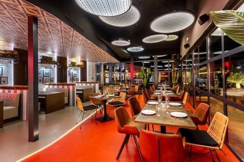 La Finca Resort, Family dining