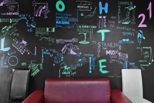 Twentyone Hotel, Lobby sitting area