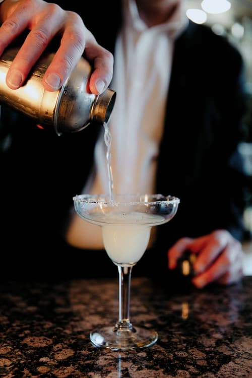 Mountain Heritage Hotel, Food and drink