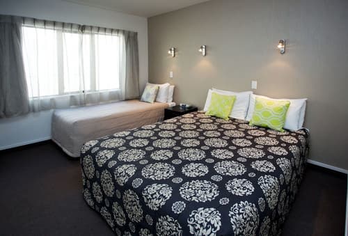 Cable Court Motel, Room