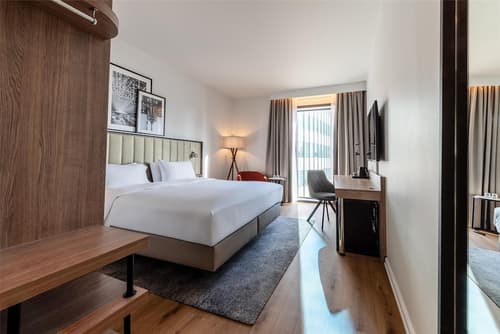 Radisson Hotel Manchester City Centre, A Verified Net Zero Hotel, Room