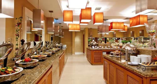 Park Inn by Radisson Al Khobar, Breakfast area