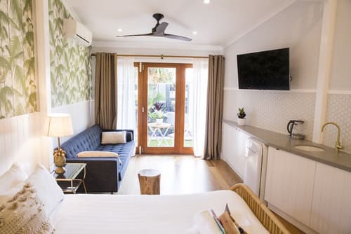 Bay Haven Lodge, Room