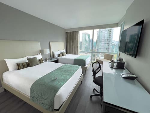 Coast Coal Harbour Vancouver Hotel by APA, Room