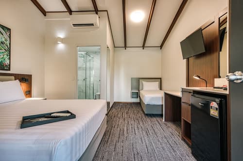 Palms City Resort, Room