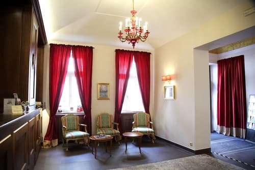 Hotel Angelis, Reception