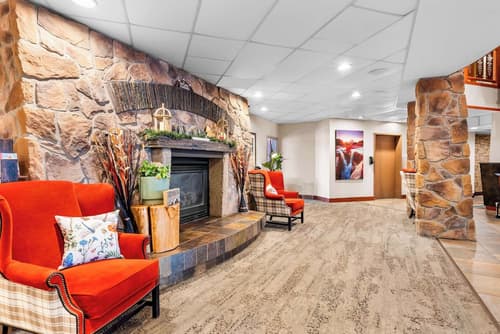 Best Western Rocky Mountain Lodge, Lobby