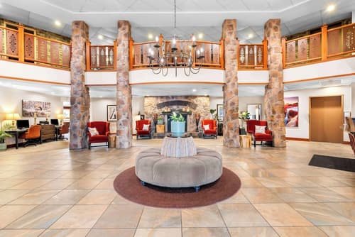 Best Western Rocky Mountain Lodge, Lobby