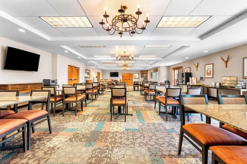Best Western Rocky Mountain Lodge, Breakfast area