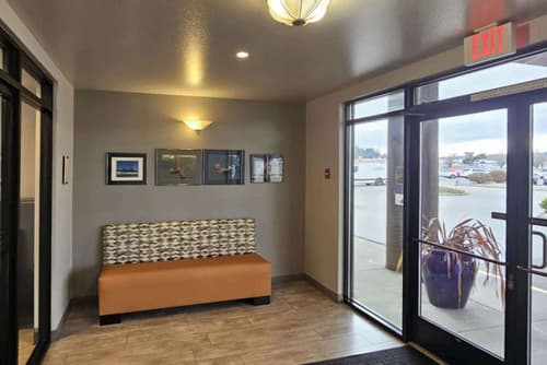 Edgewater Inn and Suites, an Ascend Collection Hotel, Lobby