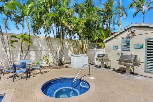 The Gardens at West Maui, BBQ/picnic area