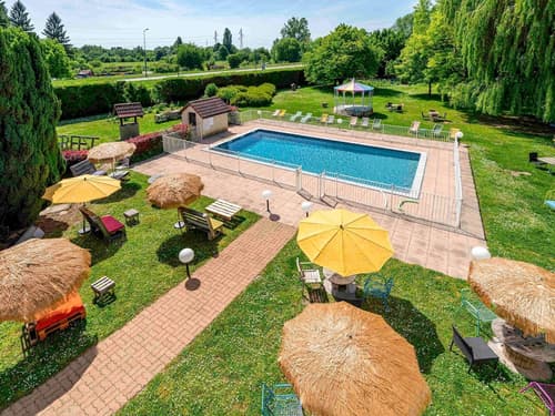 Greet Hotel Beaune, Pool