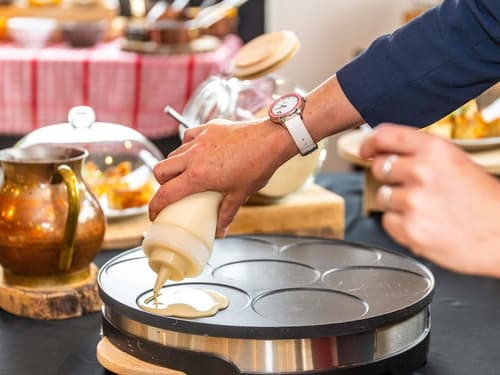 Greet Hotel Beaune, Breakfast area
