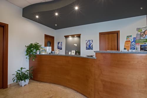 Medea, Primary image