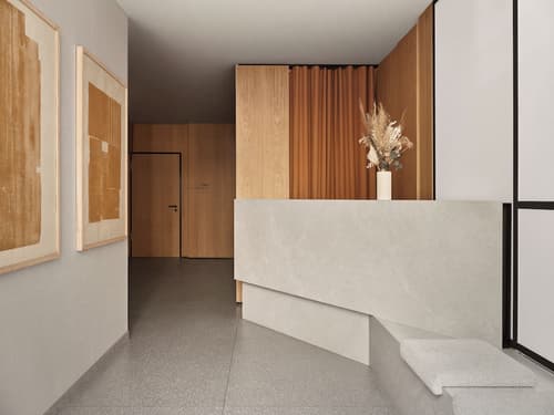 Bob W Münchner Freiheit, Lobby