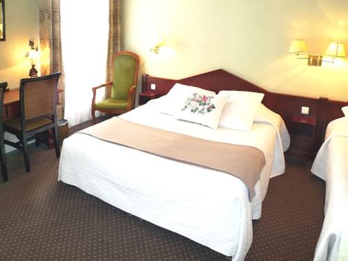 Hôtel du Manoir, Room