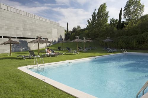 Hotel Món Sant Benet, Outdoor pool