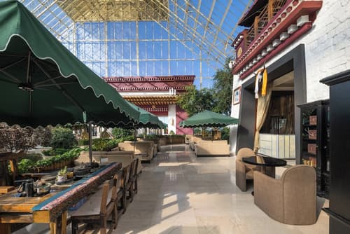 Intercontinental Resort Lhasa Paradise by IHG, Bar (on property)