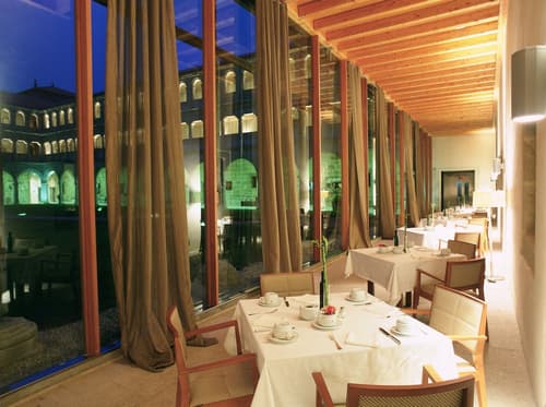 Parador de Santo Estevo, Bar (on property)