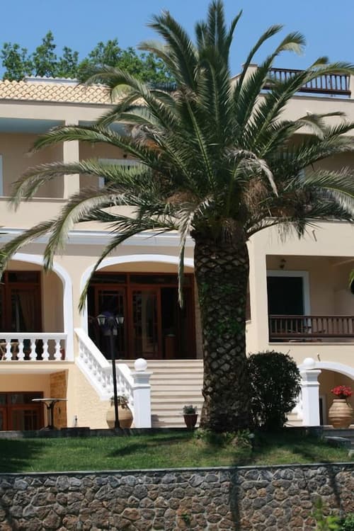 Fiori Hotel, Front of property