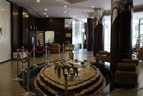 Signature Hotel Apartments & Spa, Lobby