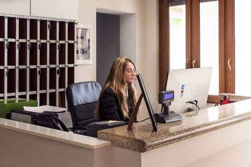 Hotel Arya by Mauro, Reception