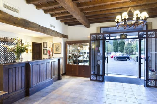 Parador De Cangas De Onis, Interior entrance