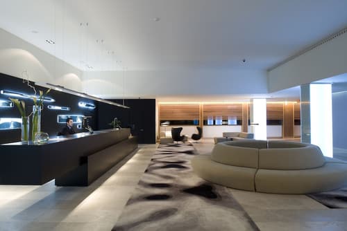 Parador De Alcala, Reception