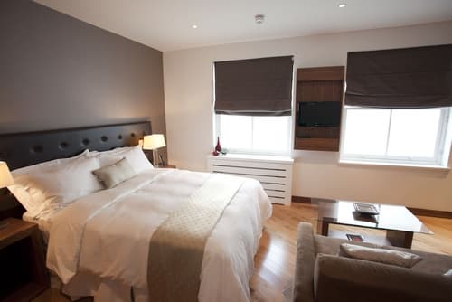 Presidential Apartments - Kensington, Room