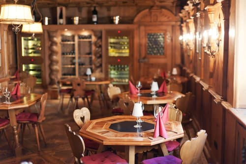 Atlas Grand Hotel, Restaurant