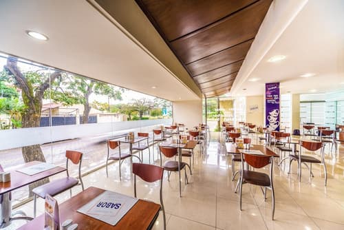 Hotel LP Santa Cruz Centro, Food court