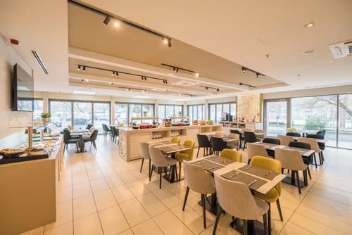 Expo Tower by Mellow Mood Hotels, Restaurant