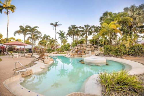 Nightelier Mission Beach, Primary image