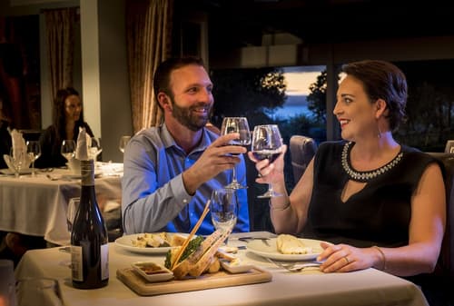 Wai Ora Lakeside Spa Resort, Restaurant